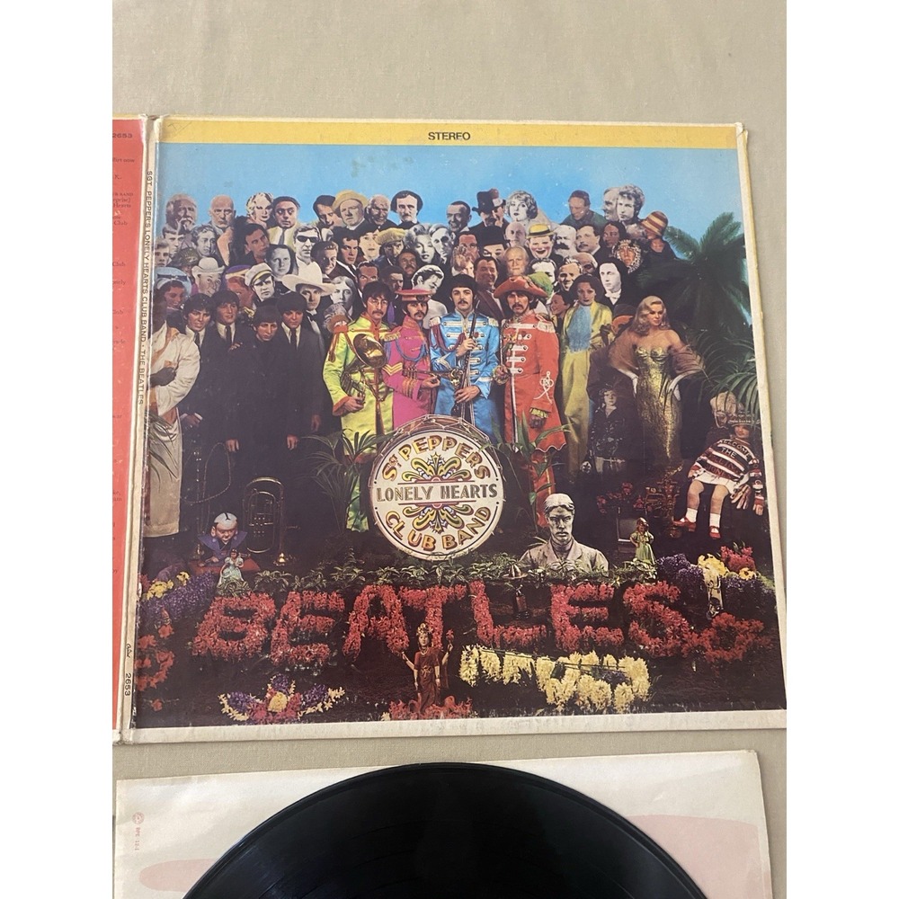 The Beatles Sgt. Peppers Lonely Hearts Club Band 1967 US Press Capital SMAS 2653